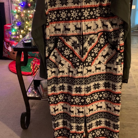 Mens Matching Onsie Feetie Pajamas - Picture 1 of 4